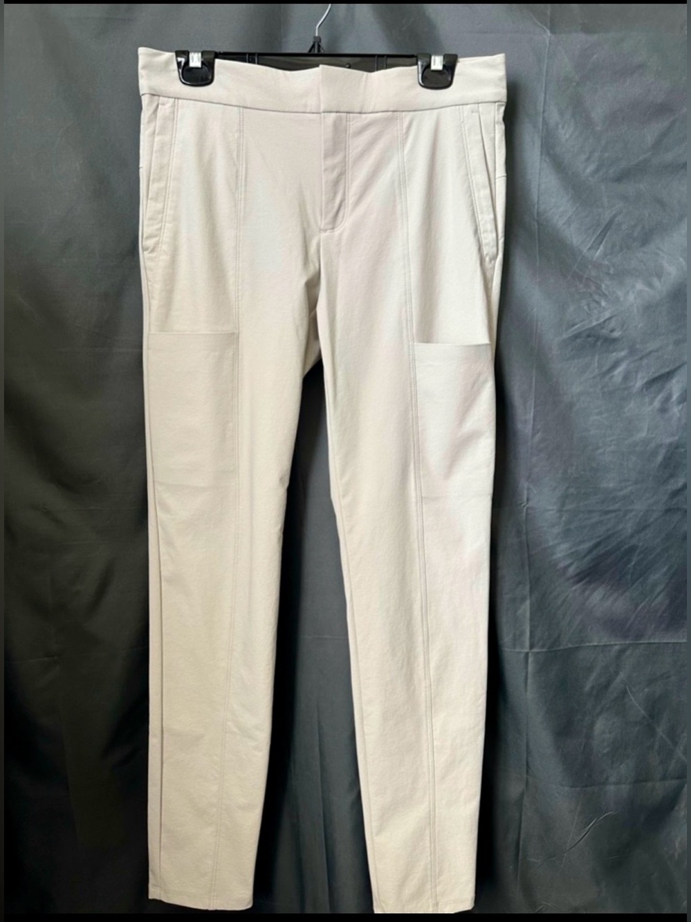 Athleta Wander Stash Pant Beige Travel Commuter Hiking Ankle Pants Women’s 4